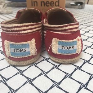 Toms shoes